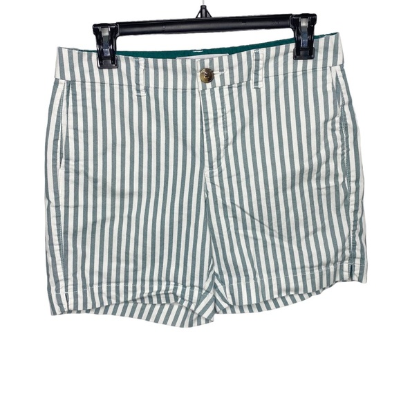 Old Navy striped everyday shorts size 4 - Picture 2 of 4
